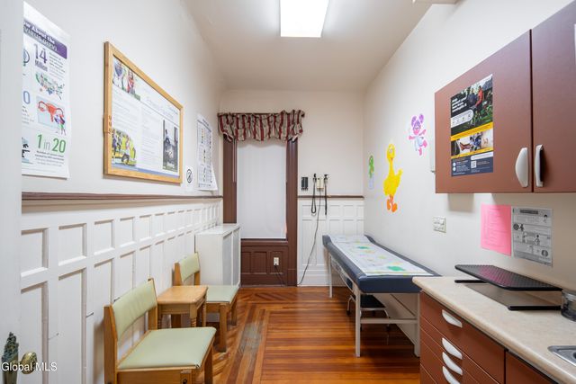 701 Union Street, Schenectady, NY 12305