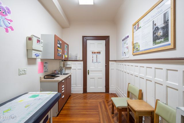 701 Union Street, Schenectady, NY 12305