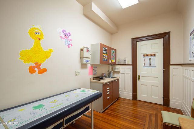 701 Union Street, Schenectady, NY 12305