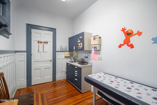 701 Union Street, Schenectady, NY 12305