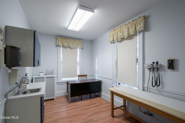 701 Union Street, Schenectady, NY 12305