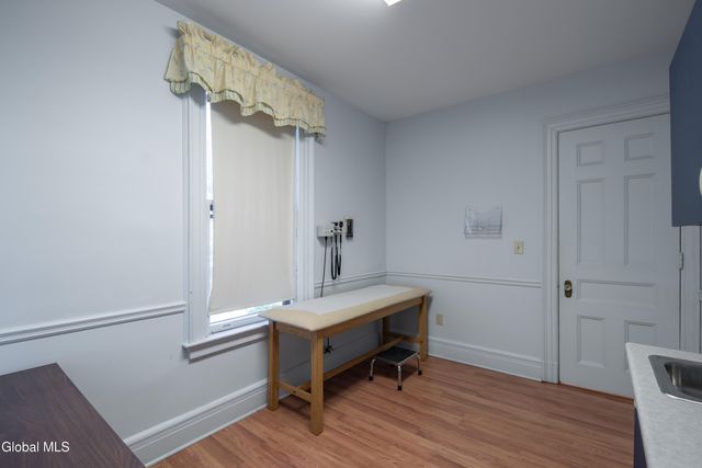 701 Union Street, Schenectady, NY 12305