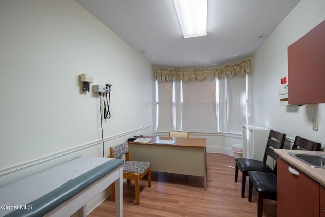 701 Union Street, Schenectady, NY 12305