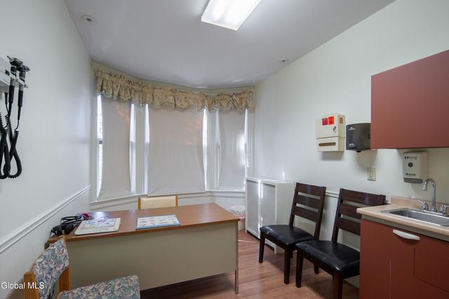 701 Union Street, Schenectady, NY 12305