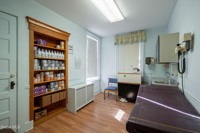 701 Union Street, Schenectady, NY 12305