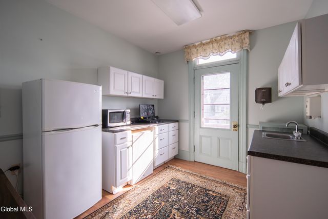 701 Union Street, Schenectady, NY 12305