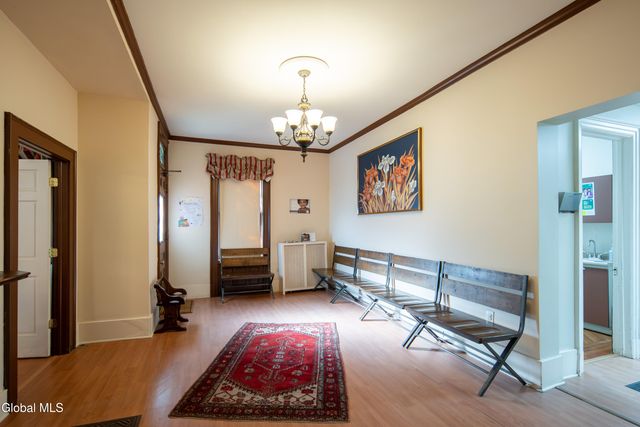 701 Union Street, Schenectady, NY 12305