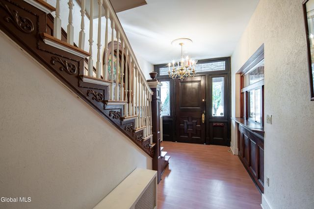 701 Union Street, Schenectady, NY 12305