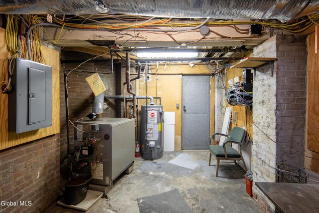 701 Union Street, Schenectady, NY 12305