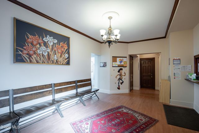 701 Union Street, Schenectady, NY 12305