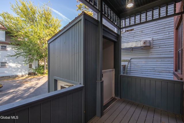 701 Union Street, Schenectady, NY 12305