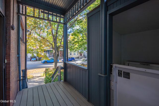 701 Union Street, Schenectady, NY 12305