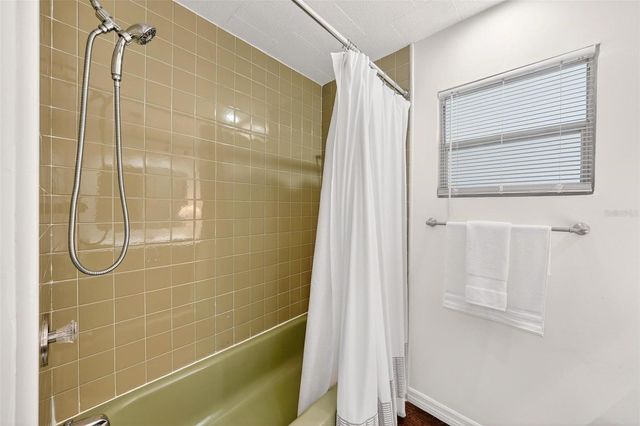 7 COCOS PLUMOSA DRIVE A, Eustis, FL 32726