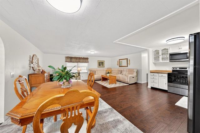 7 COCOS PLUMOSA DRIVE A, Eustis, FL 32726