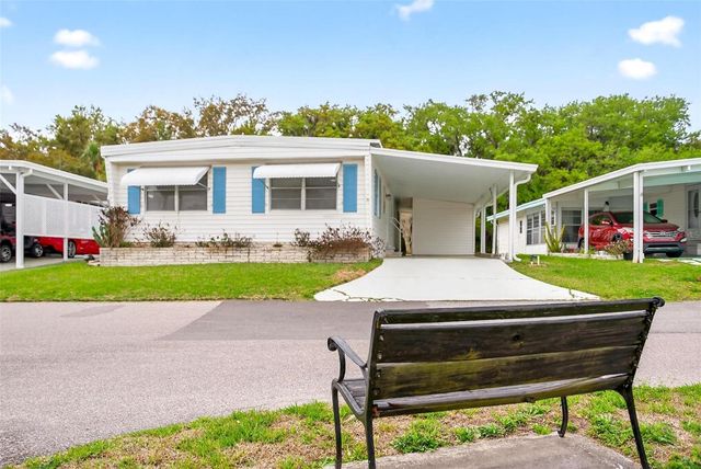 7 COCOS PLUMOSA DRIVE A, Eustis, FL 32726