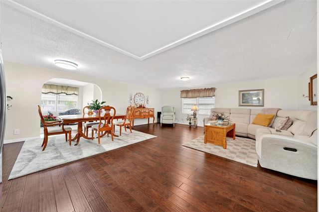 7 COCOS PLUMOSA DRIVE A, Eustis, FL 32726