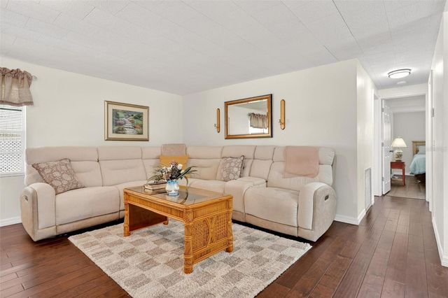 7 COCOS PLUMOSA DRIVE A, Eustis, FL 32726