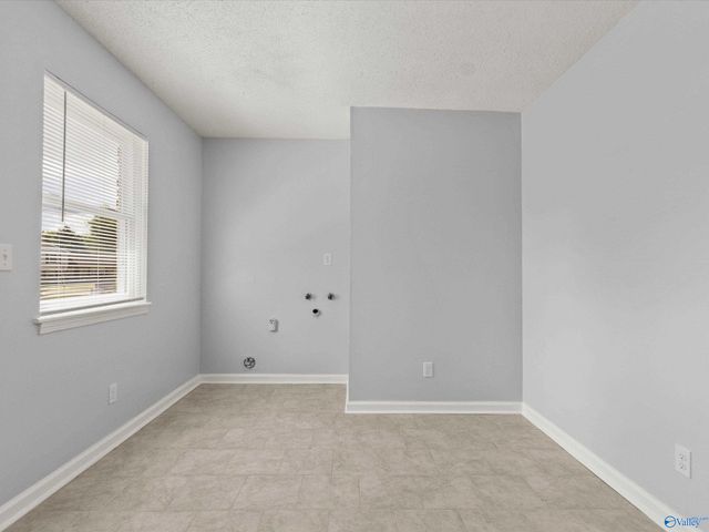 2729 NW Monticello Drive, Huntsville, AL 35810