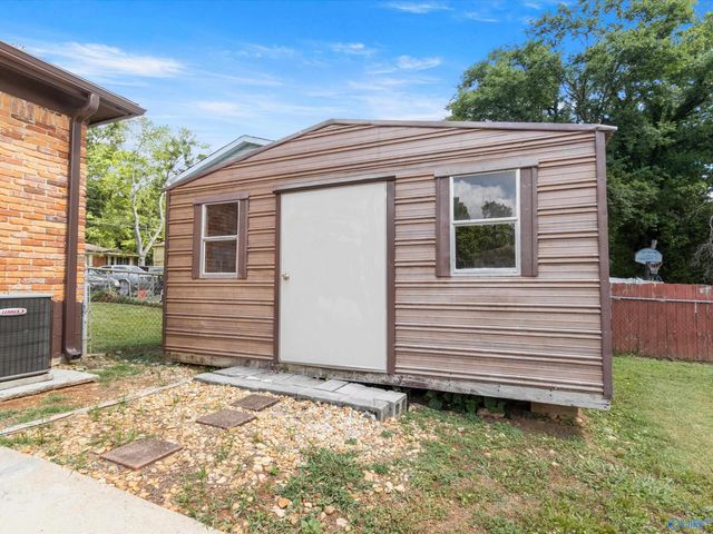 2729 NW Monticello Drive, Huntsville, AL 35810