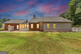 270 Woodgate Drive, Fayetteville, GA 30214
