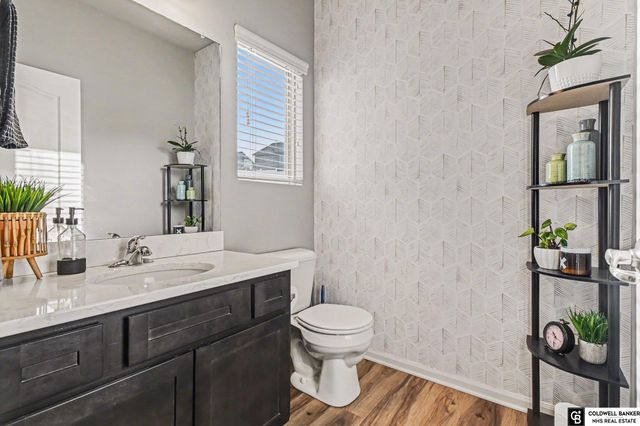 19887 K Street, Omaha, NE 68135