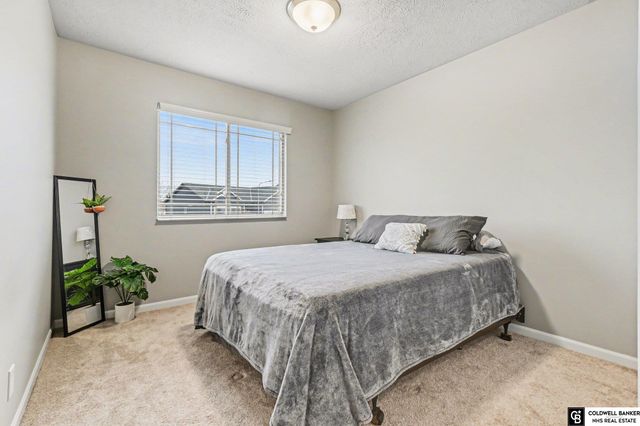 19887 K Street, Omaha, NE 68135