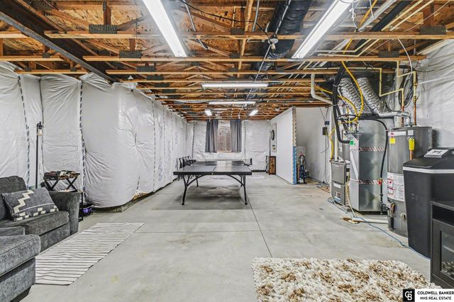 19887 K Street, Omaha, NE 68135