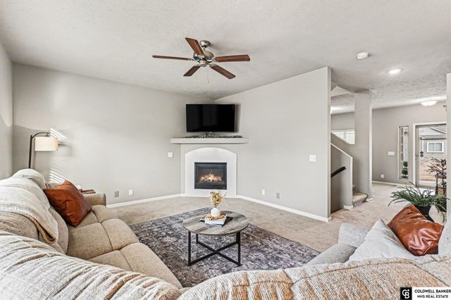 19887 K Street, Omaha, NE 68135