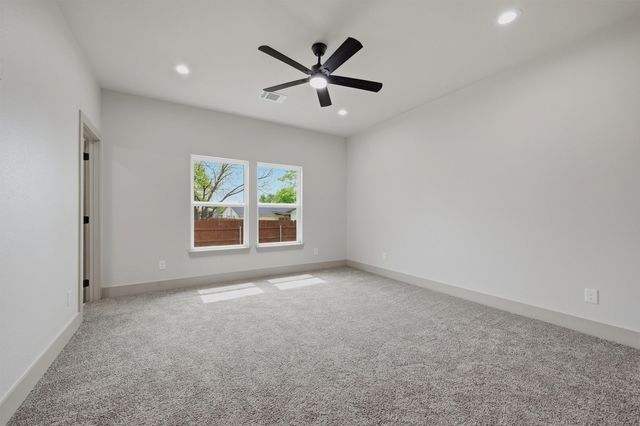 1019 Holiday Drive, Sherman, TX 75090