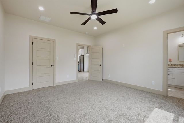 1019 Holiday Drive, Sherman, TX 75090