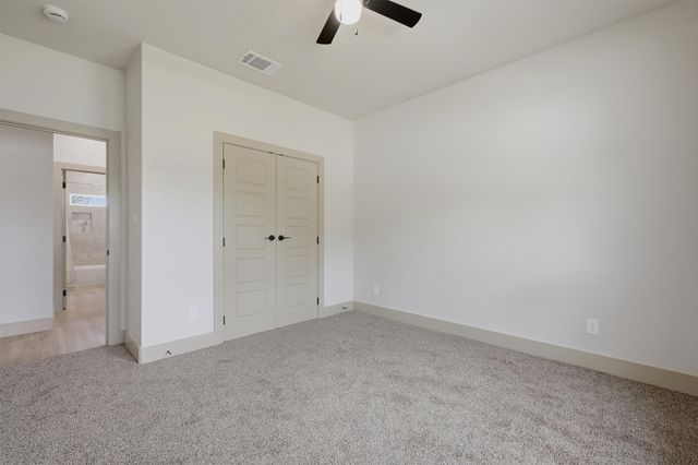 1019 Holiday Drive, Sherman, TX 75090