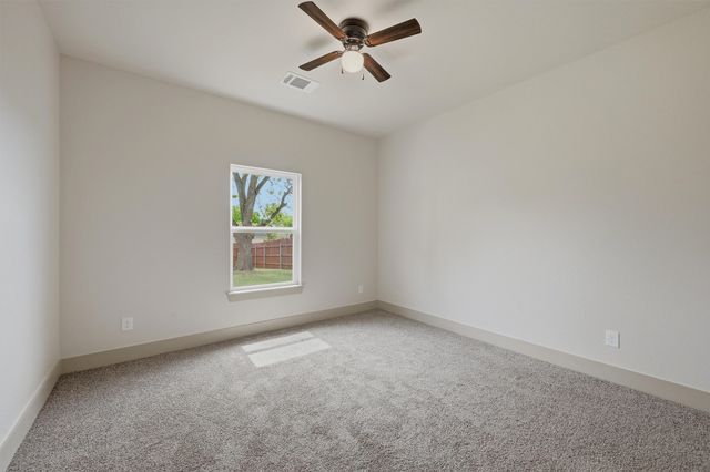 1019 Holiday Drive, Sherman, TX 75090