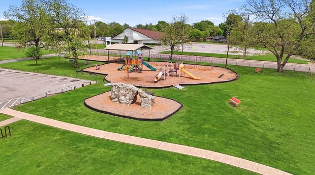 1019 Holiday Drive, Sherman, TX 75090