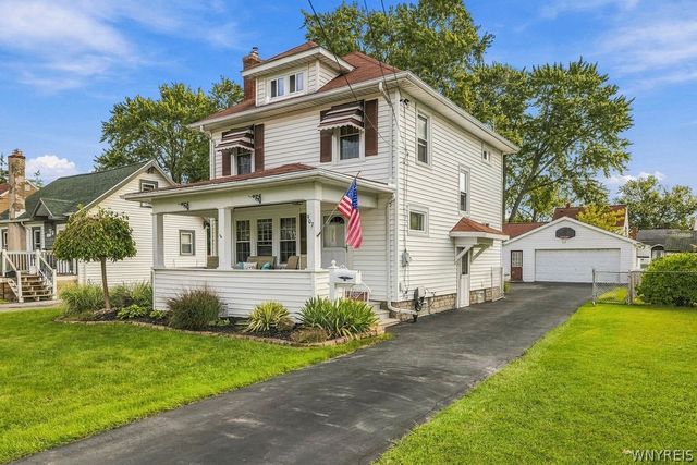 907 90th Street, Niagara Falls, NY 14304