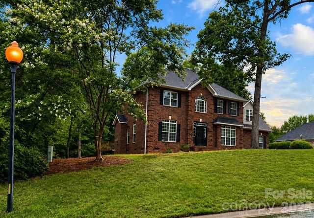 1914 Grigg Lane, Waxhaw, NC 28173