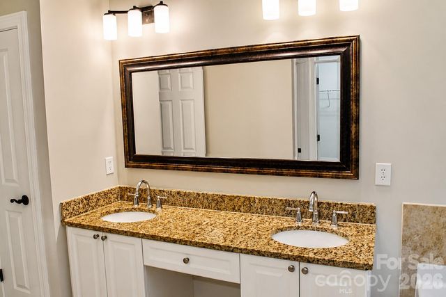 1914 Grigg Lane, Waxhaw, NC 28173