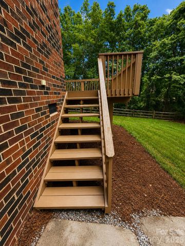 1914 Grigg Lane, Waxhaw, NC 28173