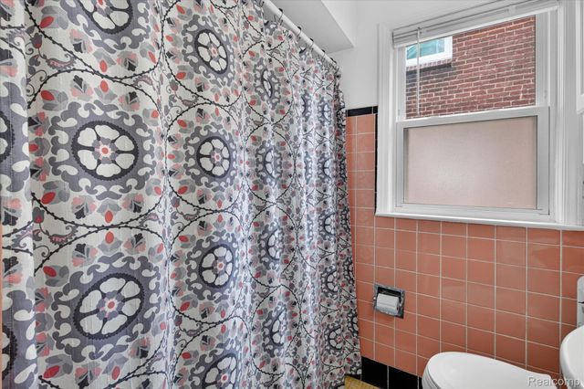 1693 Riverbank Street, Lincoln Park, MI 48146