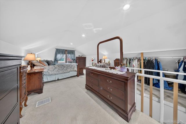 1693 Riverbank Street, Lincoln Park, MI 48146
