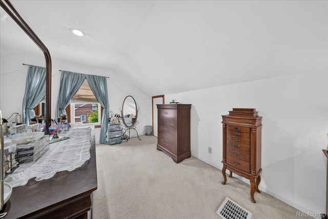 1693 Riverbank Street, Lincoln Park, MI 48146