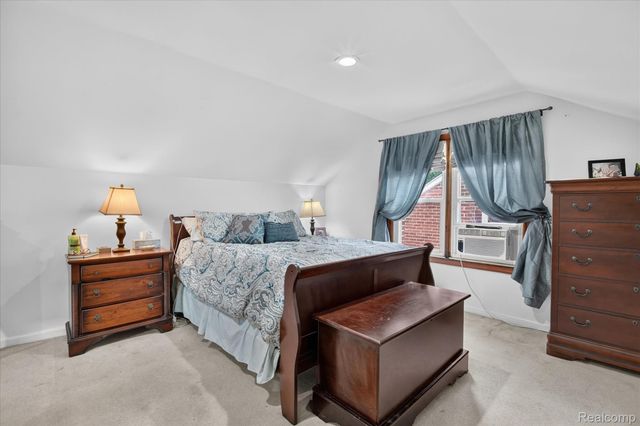1693 Riverbank Street, Lincoln Park, MI 48146