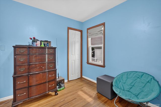 1693 Riverbank Street, Lincoln Park, MI 48146