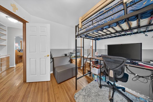 1693 Riverbank Street, Lincoln Park, MI 48146