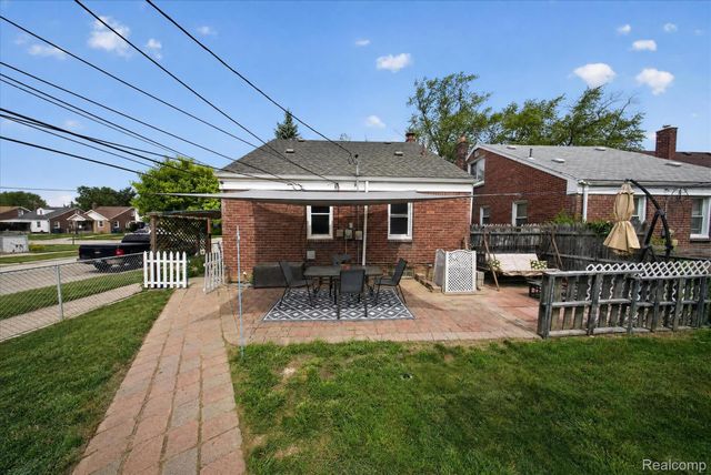 1693 Riverbank Street, Lincoln Park, MI 48146