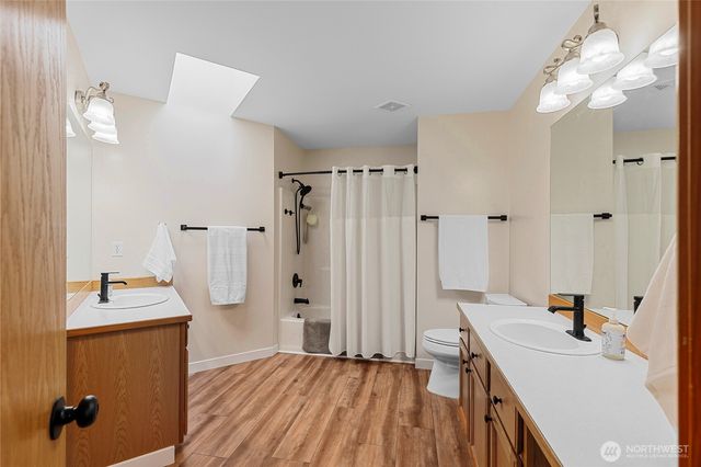 9787 Enchantment Avenue NW, Silverdale, WA 98383