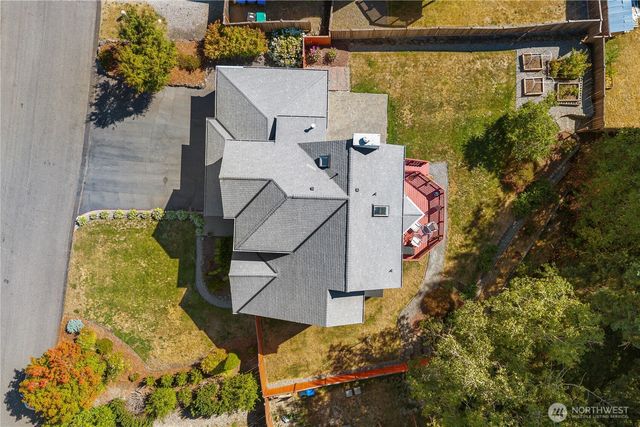 9787 Enchantment Avenue NW, Silverdale, WA 98383