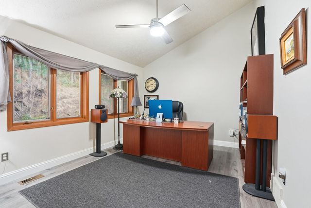 22804 E Clearwater Ln, Liberty Lake, WA 99019
