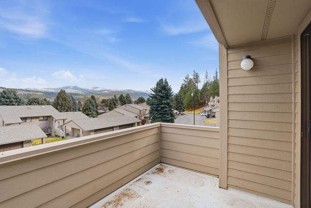 22804 E Clearwater Ln, Liberty Lake, WA 99019