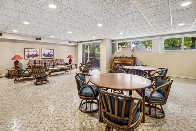 1535 Park Avenue 505, River Forest, IL 60305