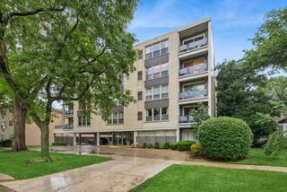 1535 Park Avenue 505, River Forest, IL 60305